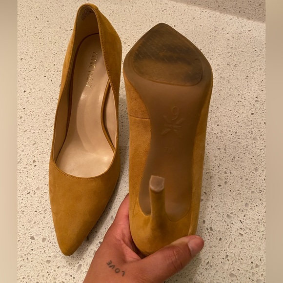Nine West Yellow Suede Heels - Picture 4 of 7